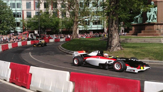 L’Auto GP torna a sfilare per le vie di Budapest