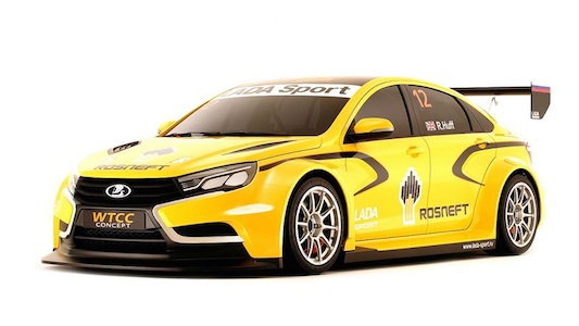 Lada mostra la nuova Vesta per il 2015