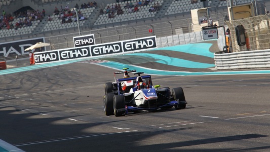 Yas Marina, gara 1: successo di Stoneman