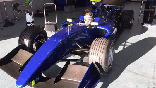 Giovinazzi in pista a Estoril