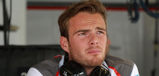 Il giudice d&agrave; ragione a van der Garde<br />L'appello Sauber discusso domattina