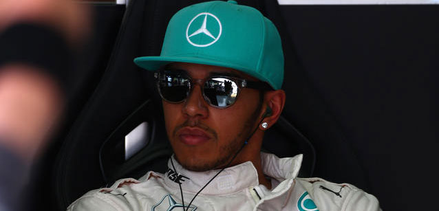 Sepang - Libere 2<br />Hamilton leader tra i problemi