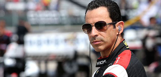 Ridotta la penalit&agrave; a Castroneves <br />per il contatto nel GP di Indy