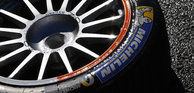 Michelin si propone per la Formula 1<br />Tra strali, idee e contenimento costi