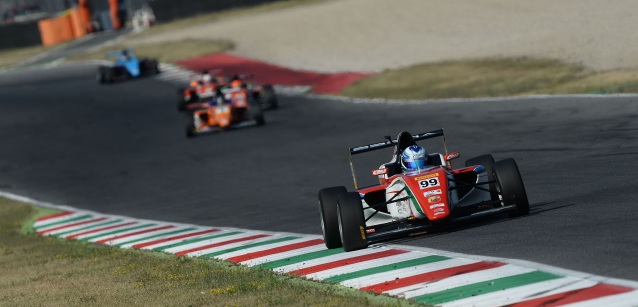 Mugello, gara 3: Aron vince<br />12 piloti penalizzati