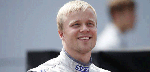 Portimao, 3° turno<br />Rosenqvist sale in cattedra