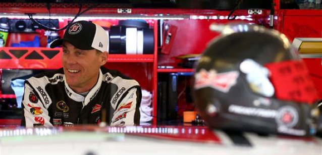 Chicagoland - Harvick in pole con la pioggia