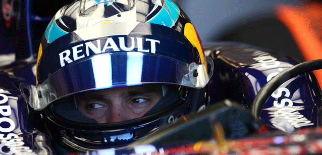 Caccia al sedile Renault<br />Vergne in pole position